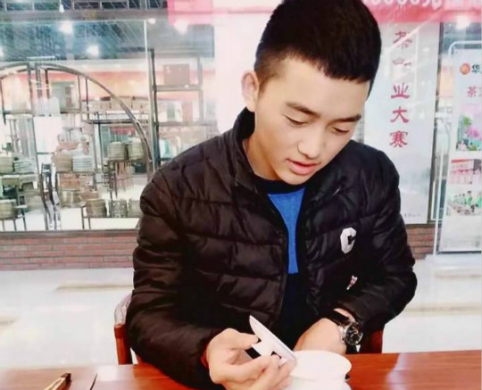 他用前半生讀懂了我，我用后半生贈(zèng)你們歲月靜好