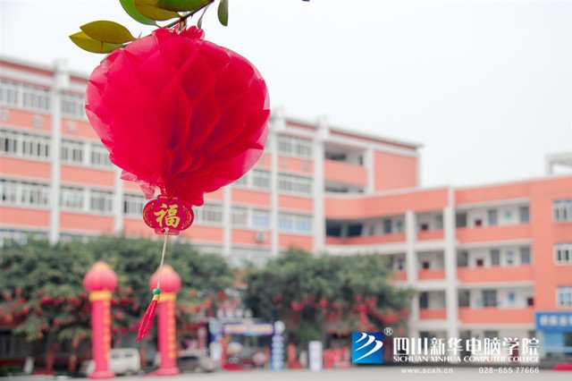 看臉時代的零零后，如何擺脫枷鎖、負重前行