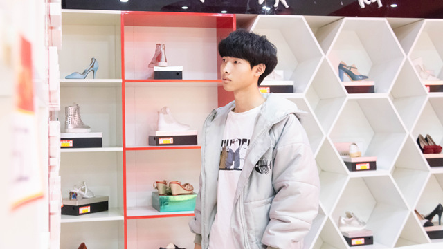 新生故事|秦金鵬：初中輟學(xué)來新華，圓自己一個“電商夢” 