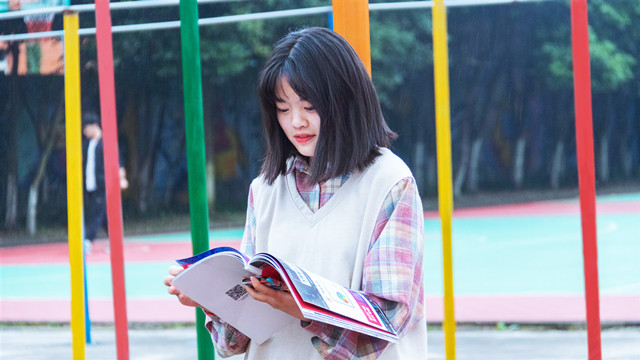 初中畢業(yè)來新華，勇敢追逐設(shè)計(jì)夢 