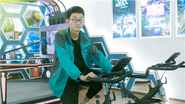 來新華學設計，為夢想加冕