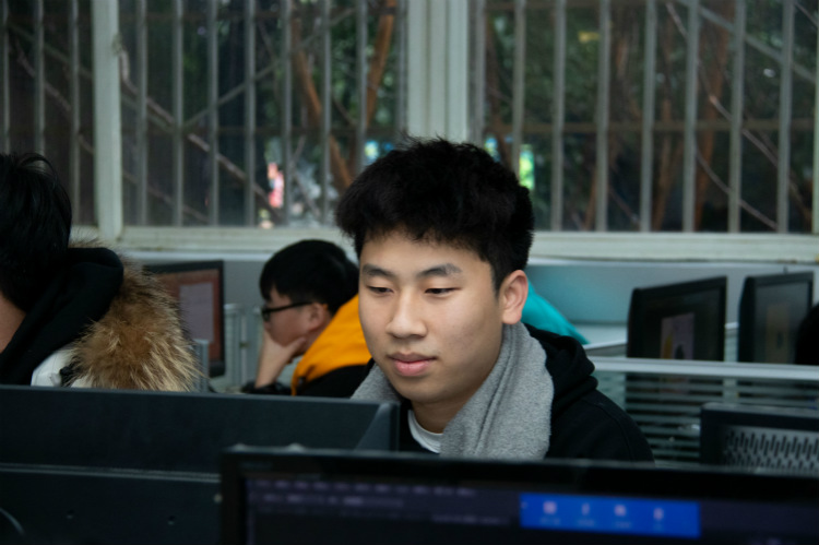 少年當自強，來新華圓兒時夢想