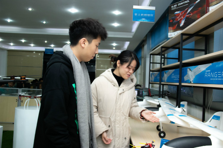 少年當自強，來新華圓兒時夢想