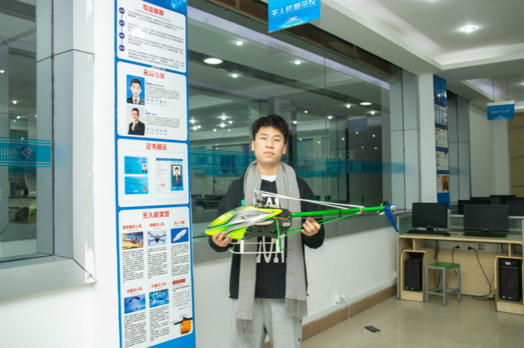 少年當自強，來新華圓兒時夢想