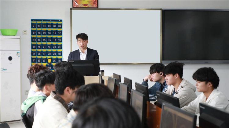 這個動漫火了！揭秘《新華小趣事》創(chuàng)作團(tuán)隊(duì)背后的故事！