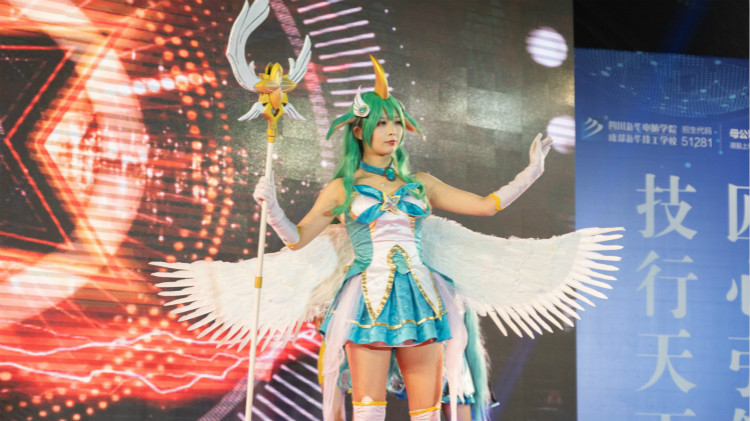 追風(fēng)少年，新華有夢(mèng)，讓青春不負(fù)好時(shí)光！