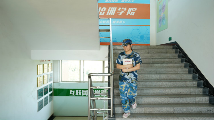 老朋友，新同學(xué)，相約四川新華，再續(xù)同學(xué)緣！