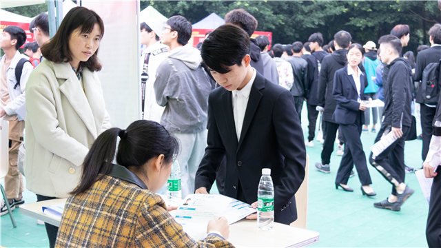 就業(yè)薪資屢創(chuàng)新高，學技正當時，來年三月好就業(yè)