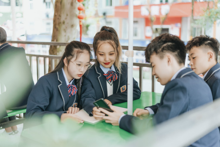 搶搶搶！雙十一學(xué)電商來新華搶名額