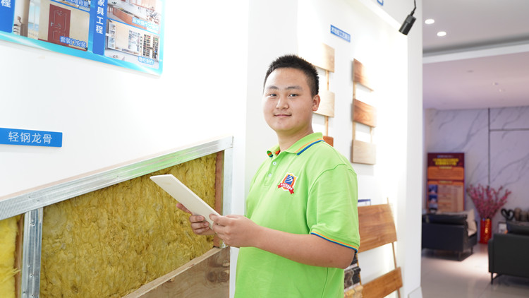 新生學(xué)子|風(fēng)華正茂，年富力強