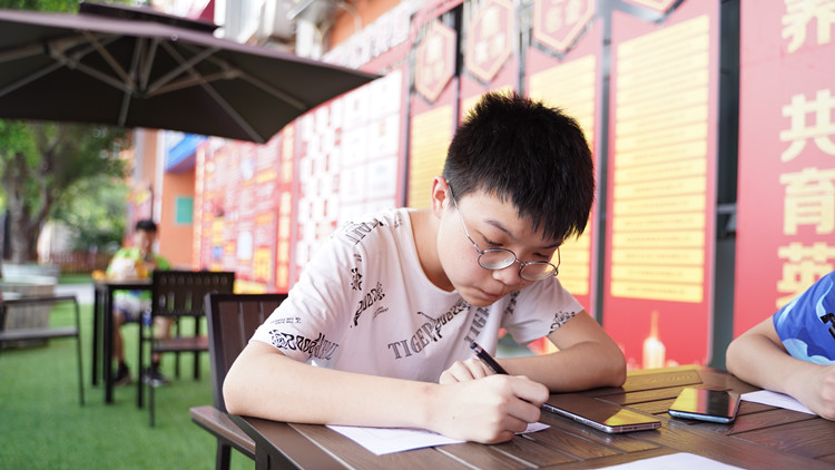 新生學(xué)子|不負(fù)青春，不負(fù)自我