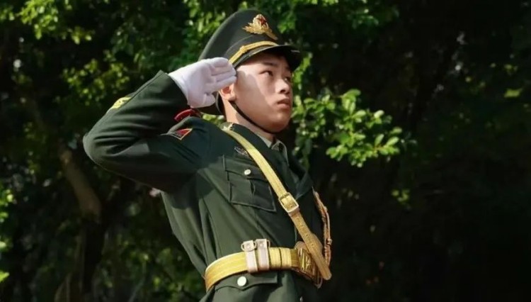 新華國旗護(hù)衛(wèi)隊(duì)|青春與國旗同在！