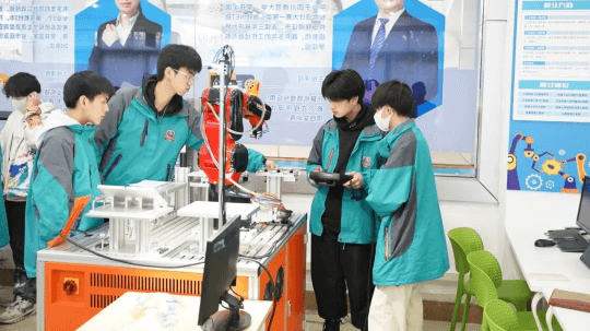 <b>2025年春季學(xué)位告急，千萬不能錯過春季報名！</b>